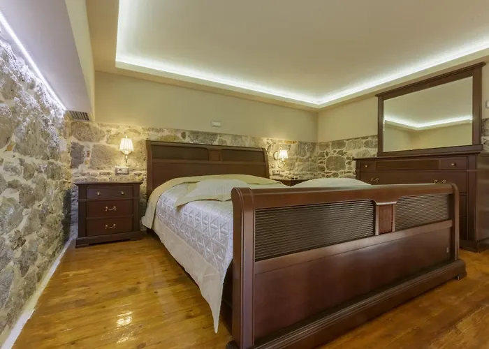 1of1 Valeria * Kéfalos